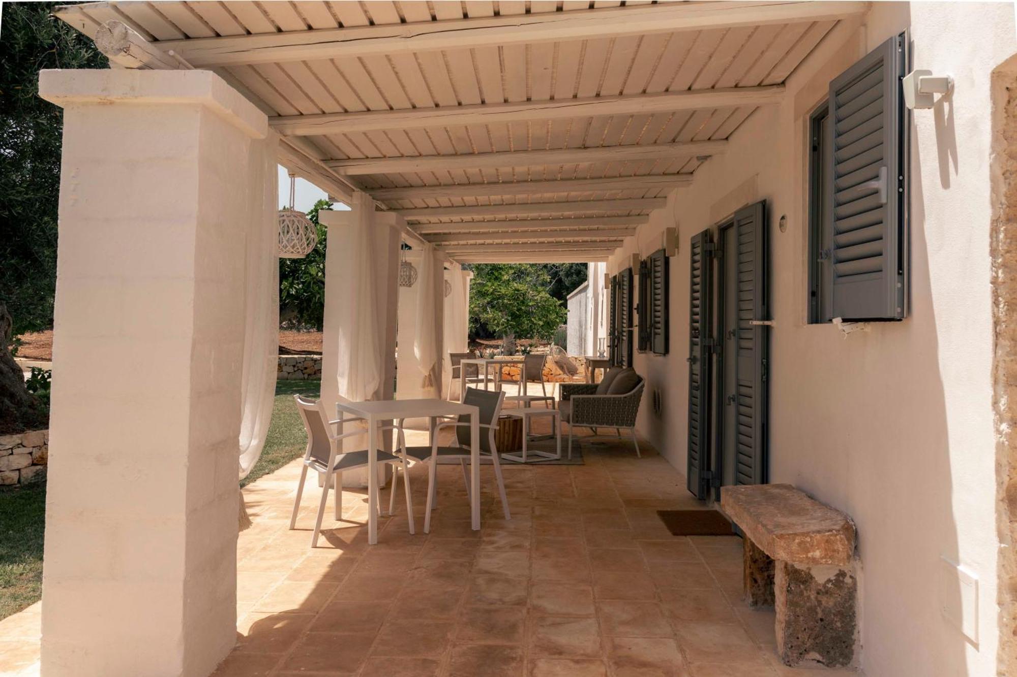 Masseria Artemisia Vista Mare Ostuni Exteriör bild