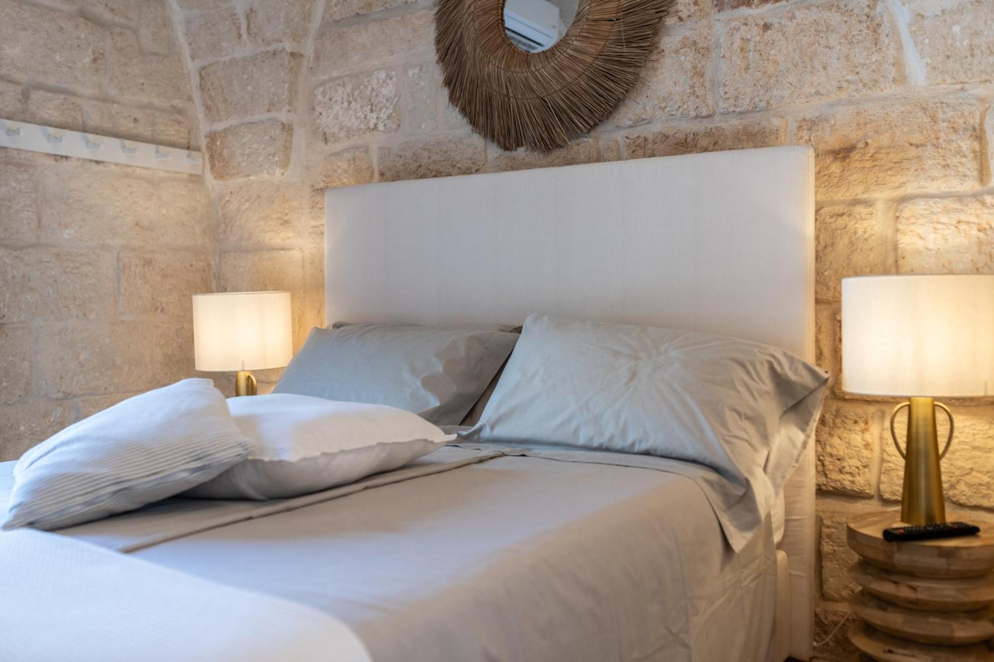 Masseria Artemisia Vista Mare Ostuni Exteriör bild